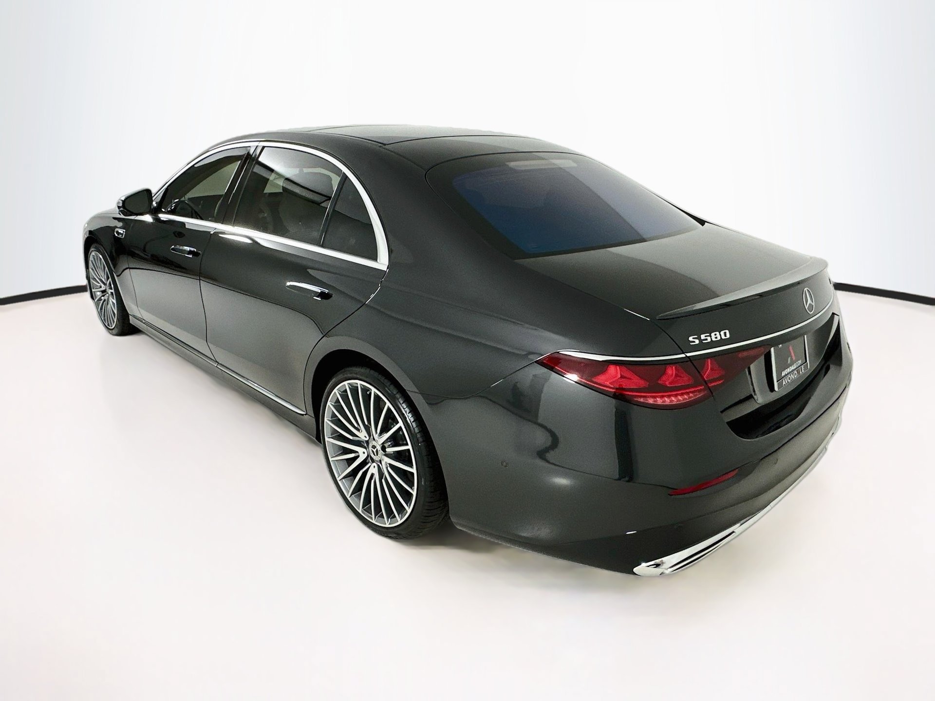 New 2027 Mercedes-Benz S 580 4MATIC Sedan image 6