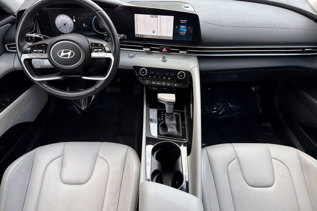 Certified 2024 Hyundai Elantra Limited image 14