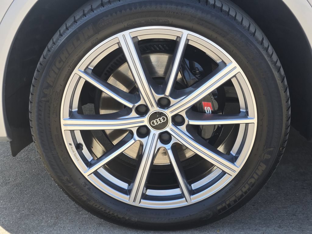 Certified 2023 Audi SQ5 Premium Plus w/ Premium Plus Package AWD/4WD image 15
