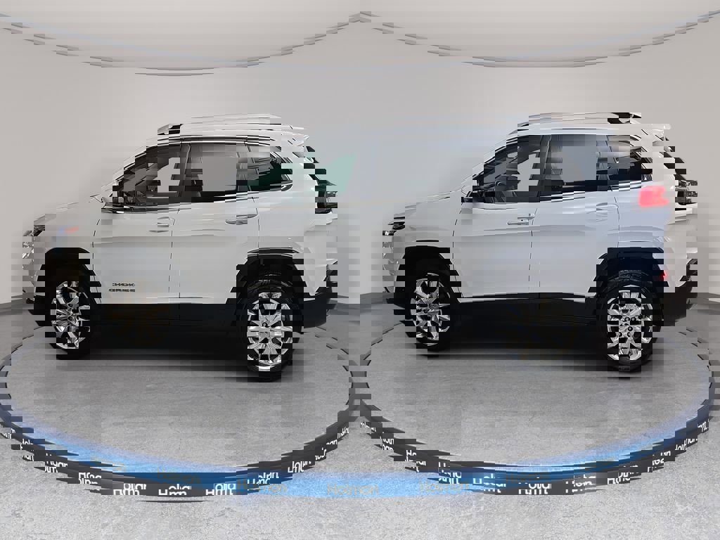 Used 2016 Jeep Cherokee Limited image 9