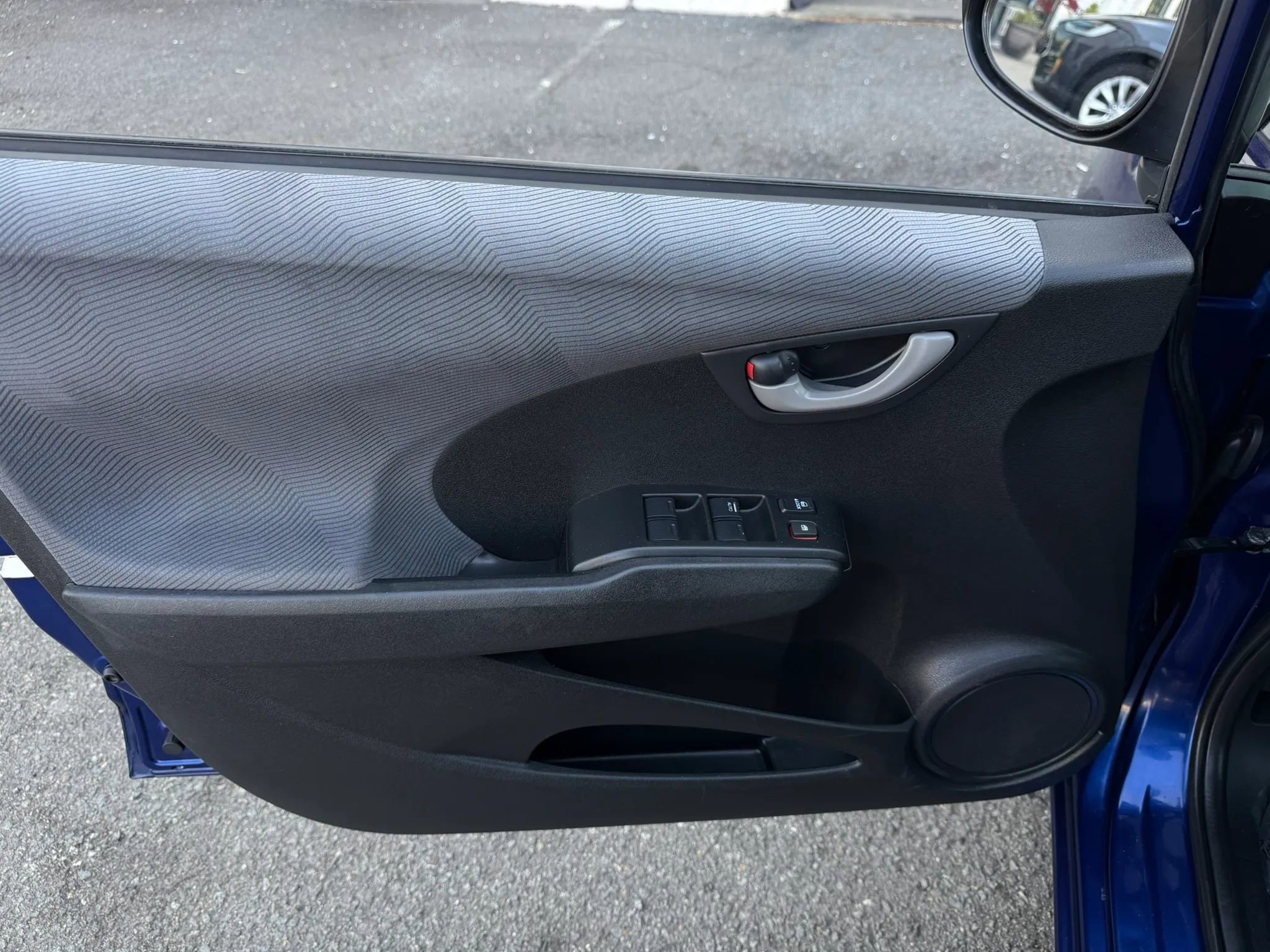 Used 2011 Honda Fit image 15