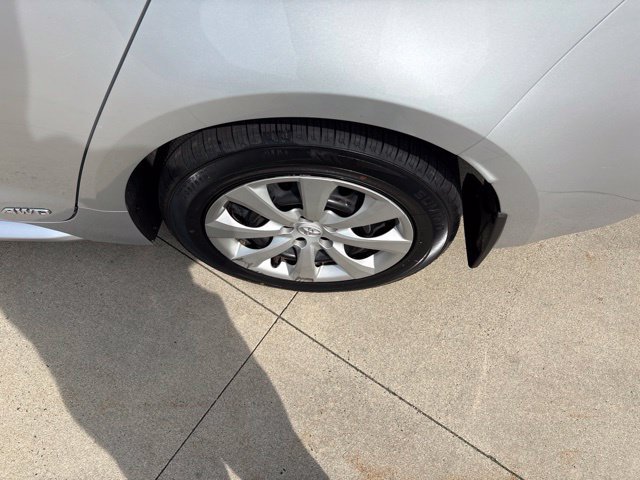 Used 2025 Toyota Corolla LE AWD/4WD image 14