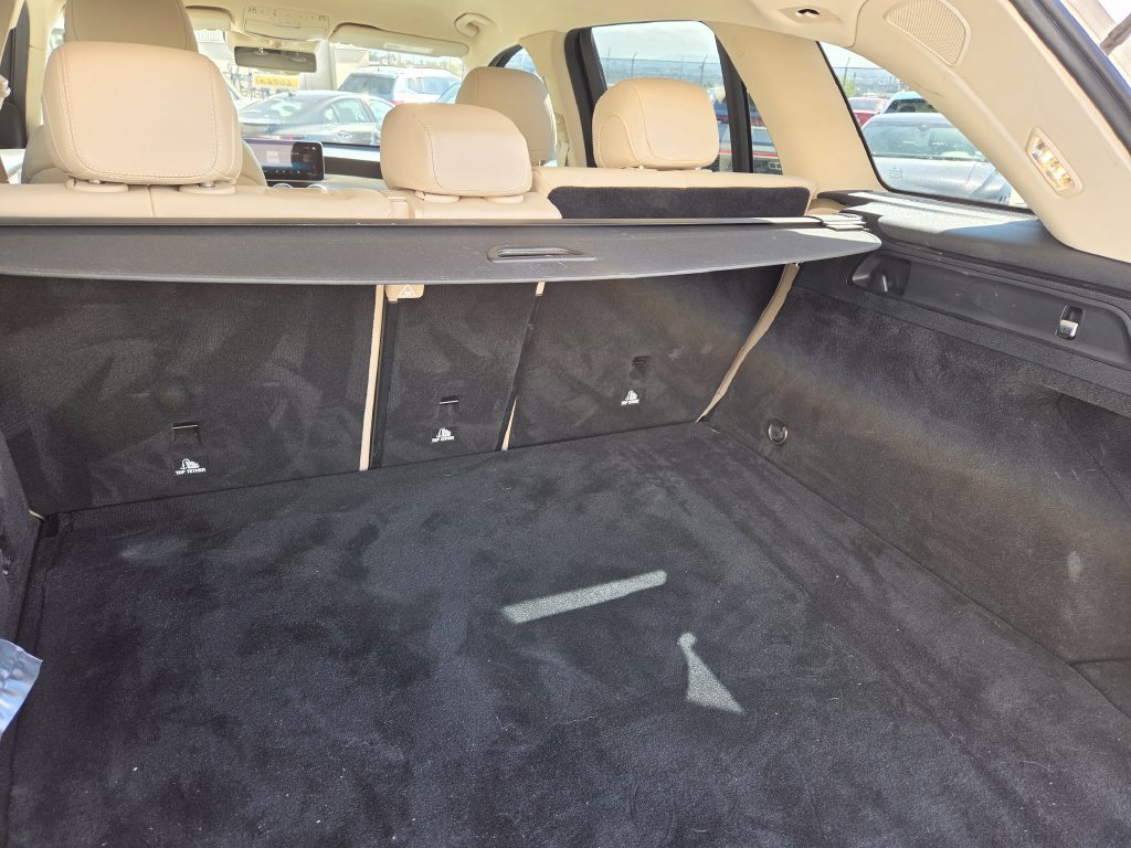 Used 2020 Mercedes-Benz GLC 300 image 11