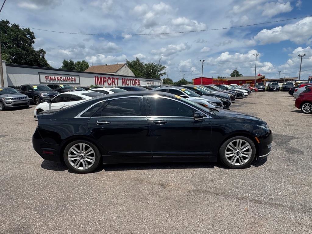 Used 2015 Lincoln MKZ FWD image 4