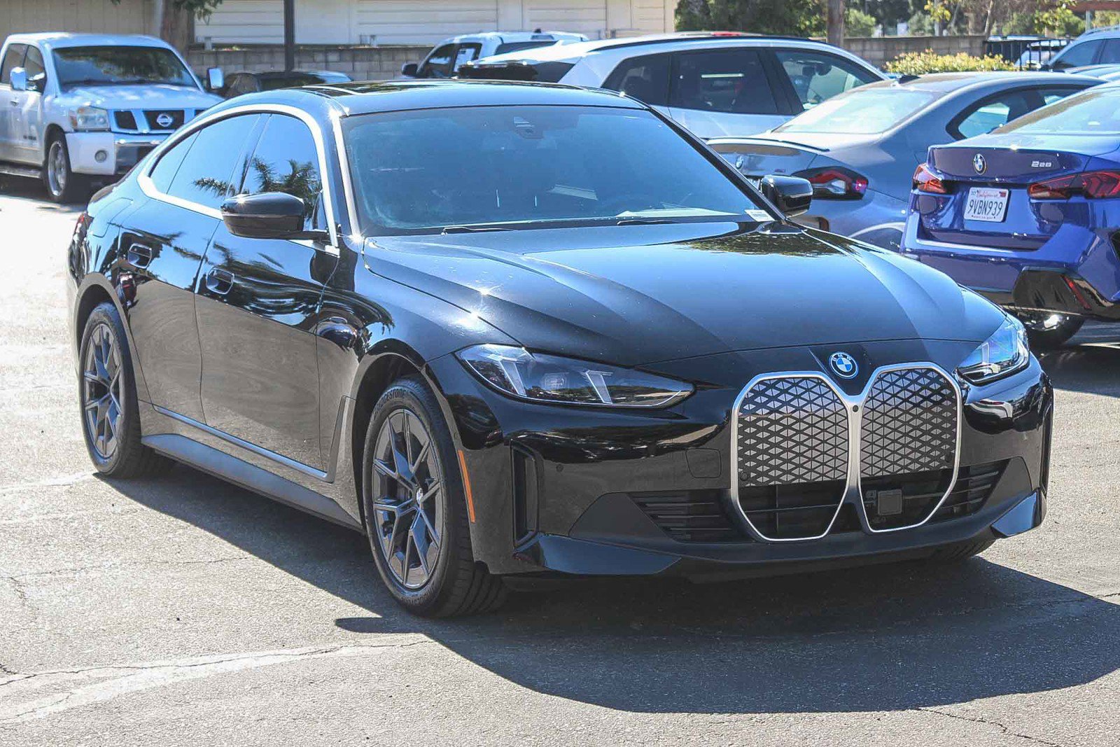 Certified 2025 BMW i4 eDrive40 w/ M Sport Package image 3