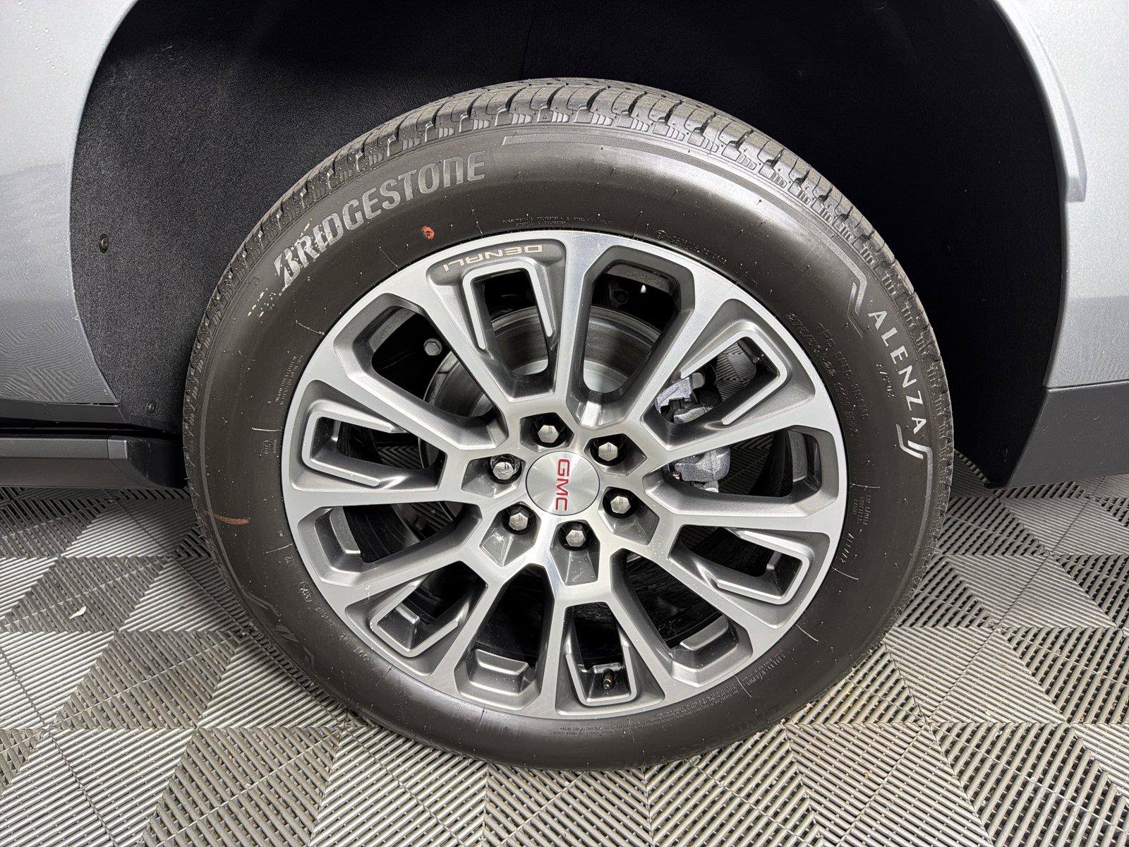 New 2026 GMC Yukon XL Denali w/ Sun & Power Step Package AWD/4WD image 20