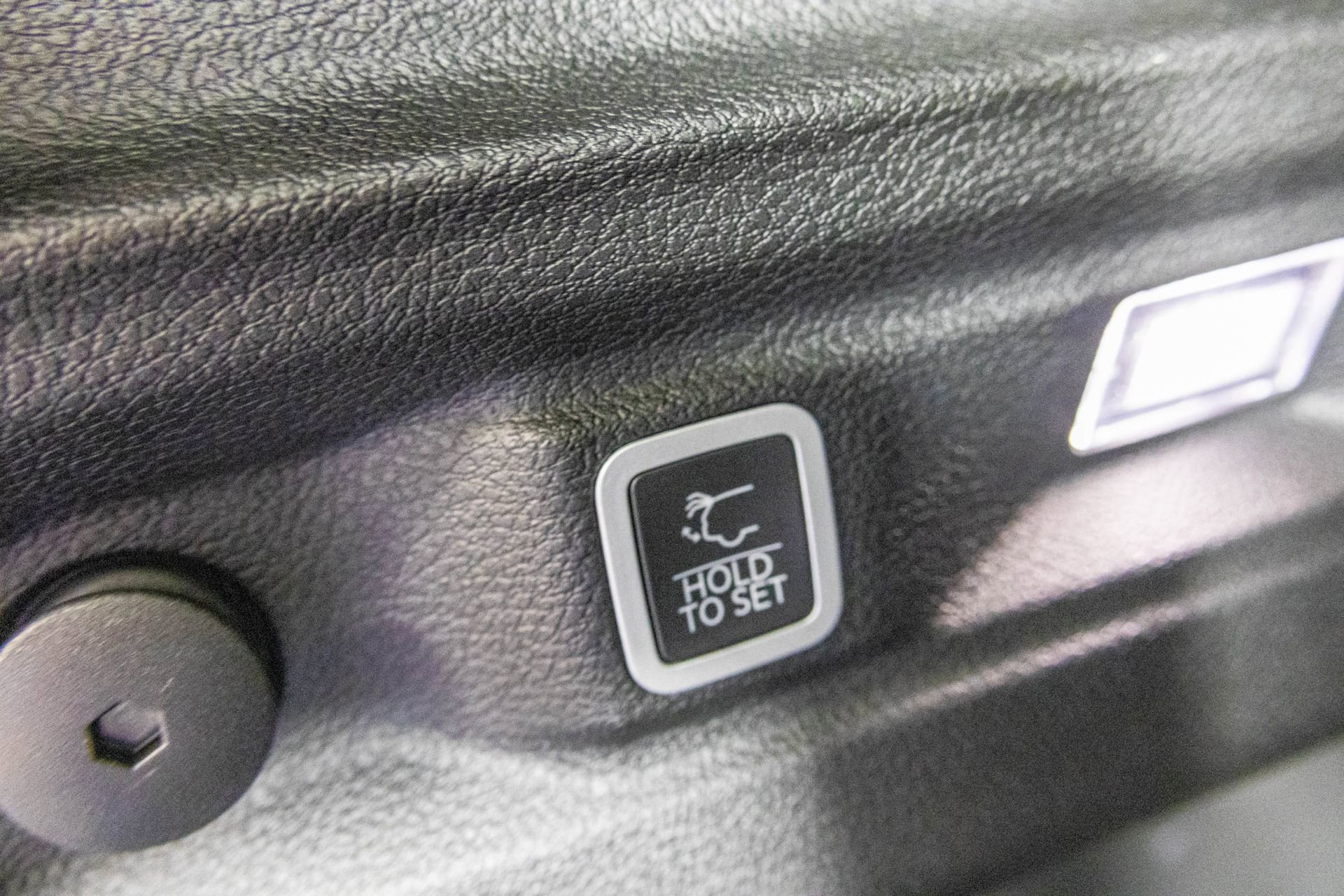 Used 2024 Jeep Grand Cherokee L Laredo w/ Luxury Tech Group I image 38