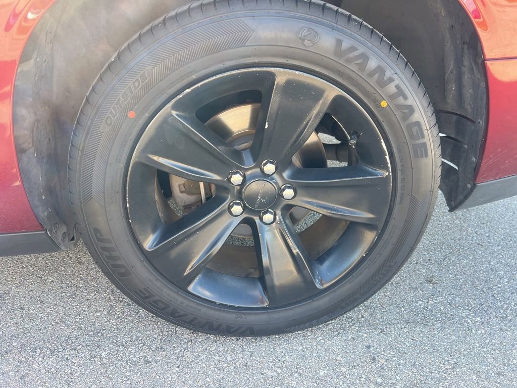 Used 2020 Dodge Challenger SXT RWD image 43