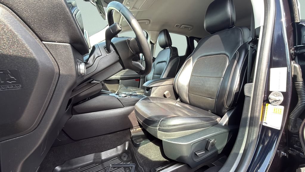 Used 2021 Ford Escape SEL w/ Technology Package AWD/4WD image 5