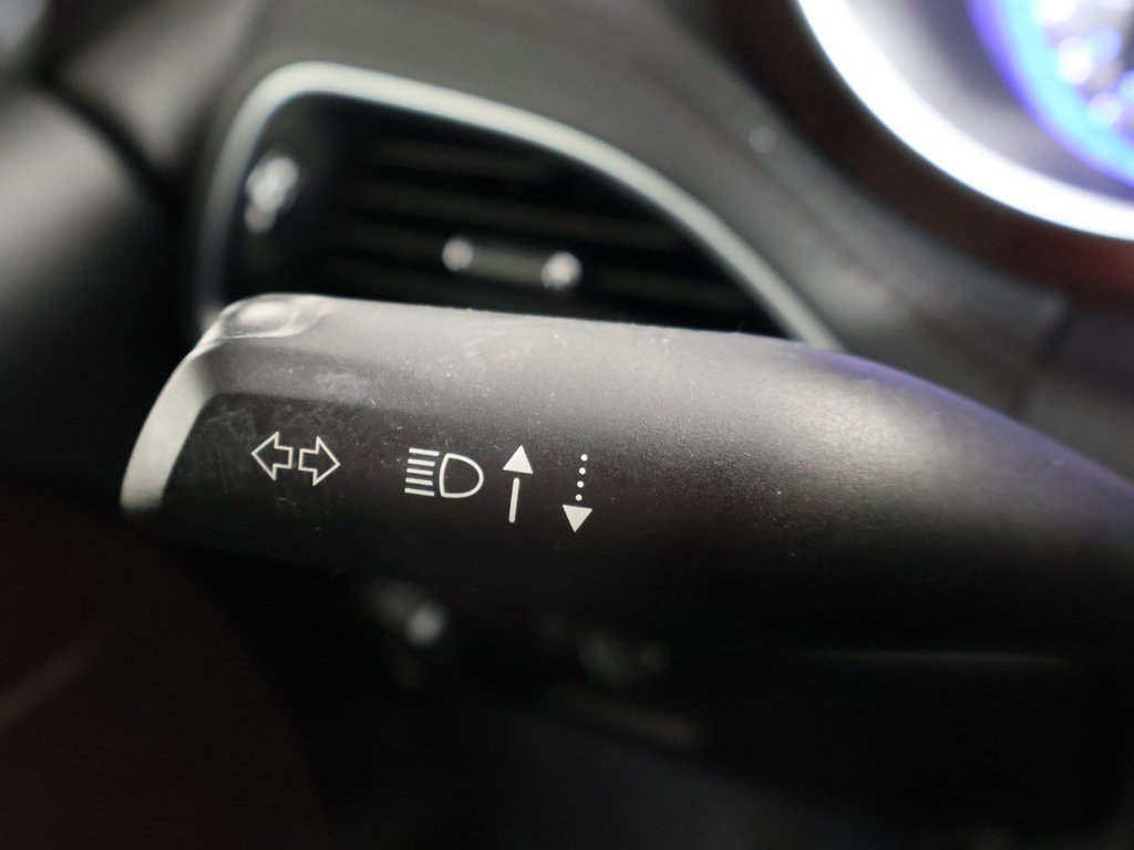 Used 2020 Chrysler Pacifica Limited image 42