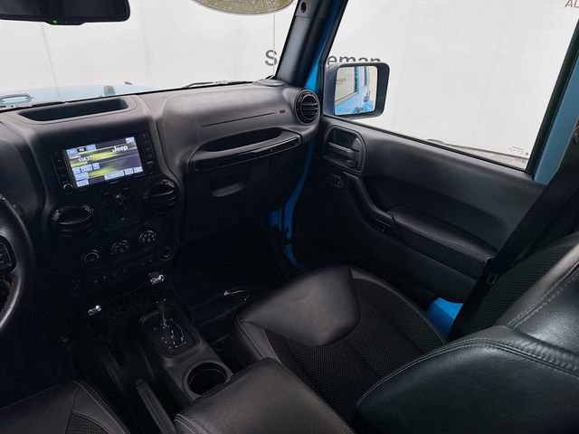 Used 2017 Jeep Wrangler Sahara image 25