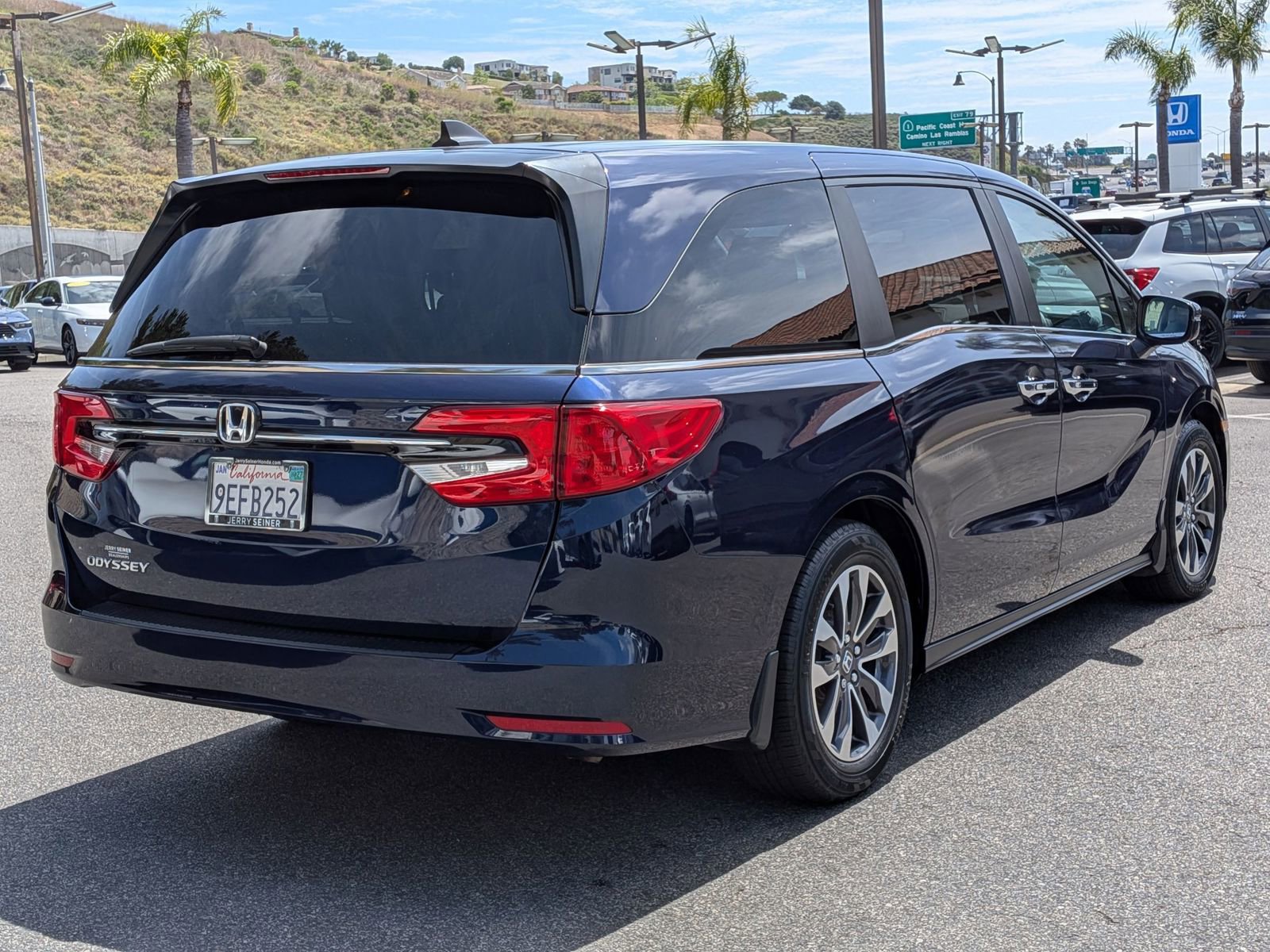 Used 2023 Honda Odyssey EX-L image 4