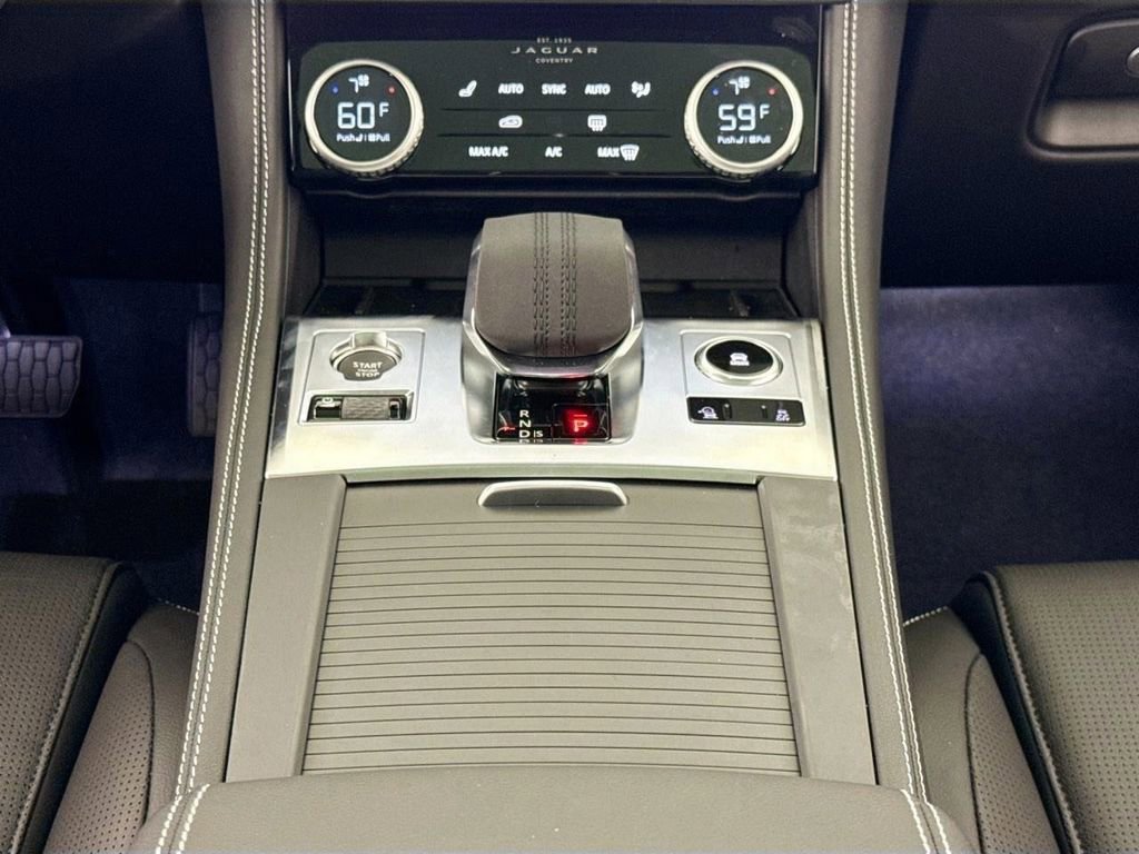 Certified 2025 Jaguar F-PACE R-Dynamic S image 12