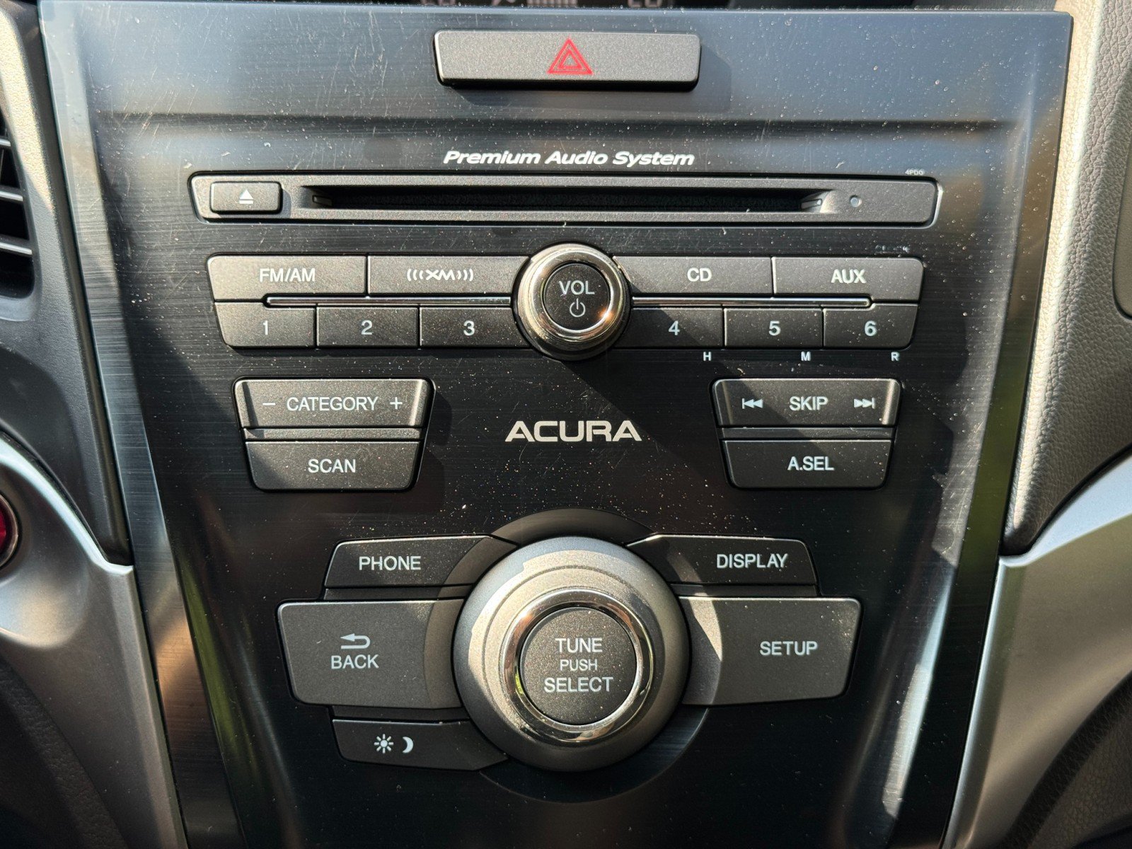 Used 2013 Acura ILX w/ Premium Package FWD image 25