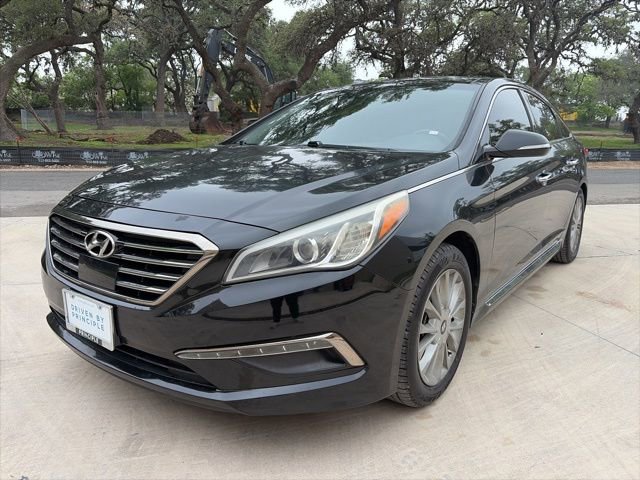 Used 2015 Hyundai Sonata Limited w/ Option Group 06 FWD image 2