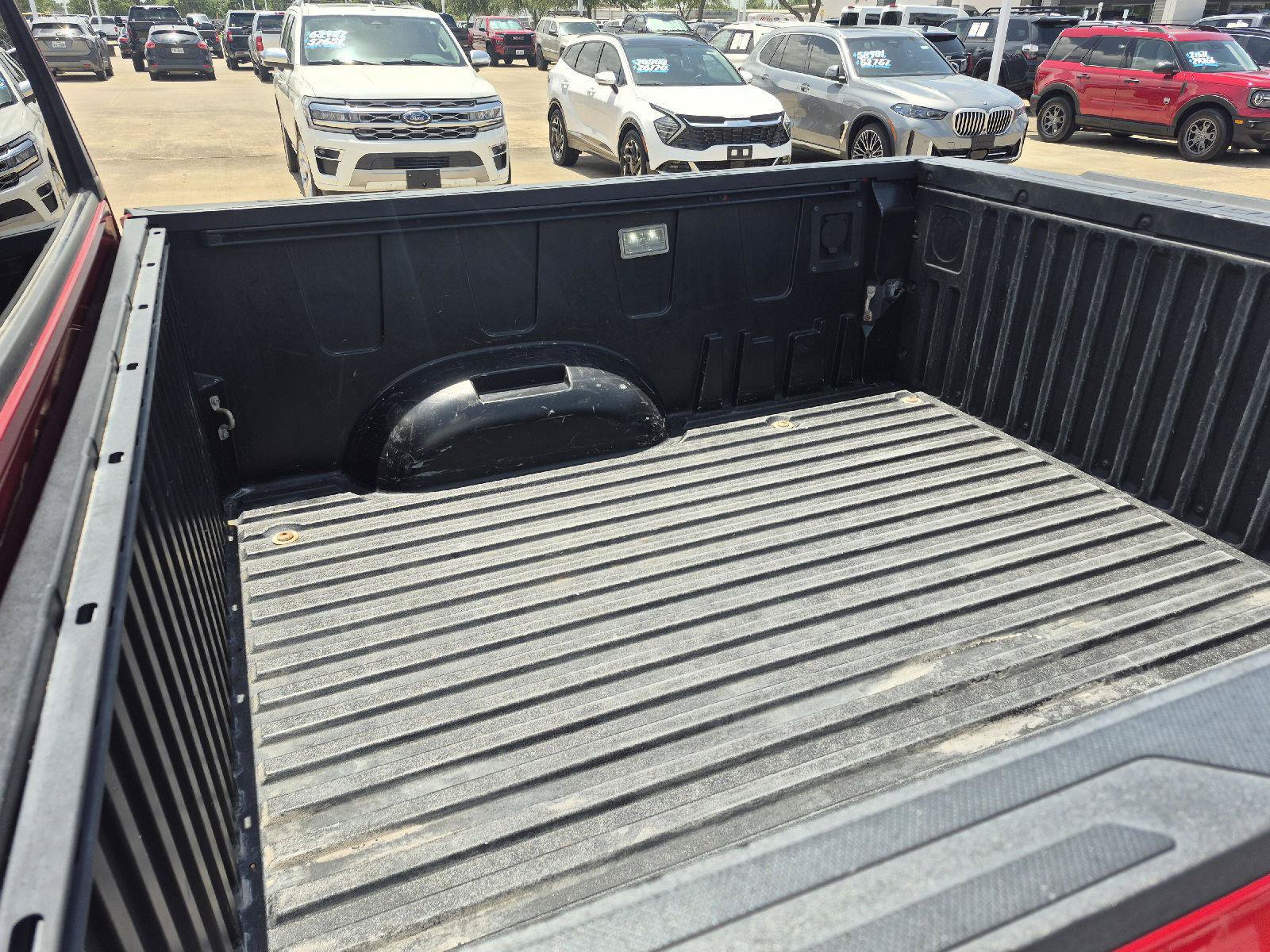 Used 2022 Toyota Tundra Limited w/ Power Package RWD image 13