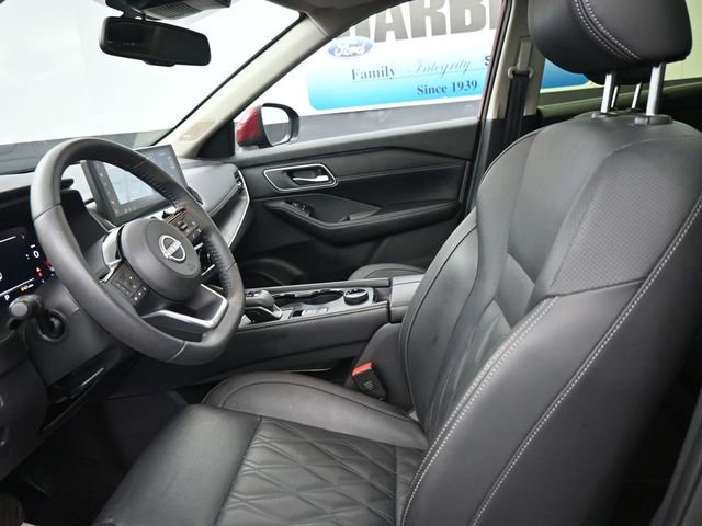 Used 2024 Nissan Rogue Platinum w/ Platinum Premium Package image 13