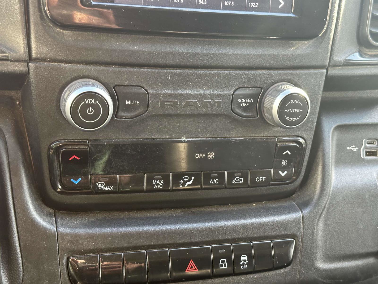 Used 2022 RAM ProMaster 2500 FWD image 18