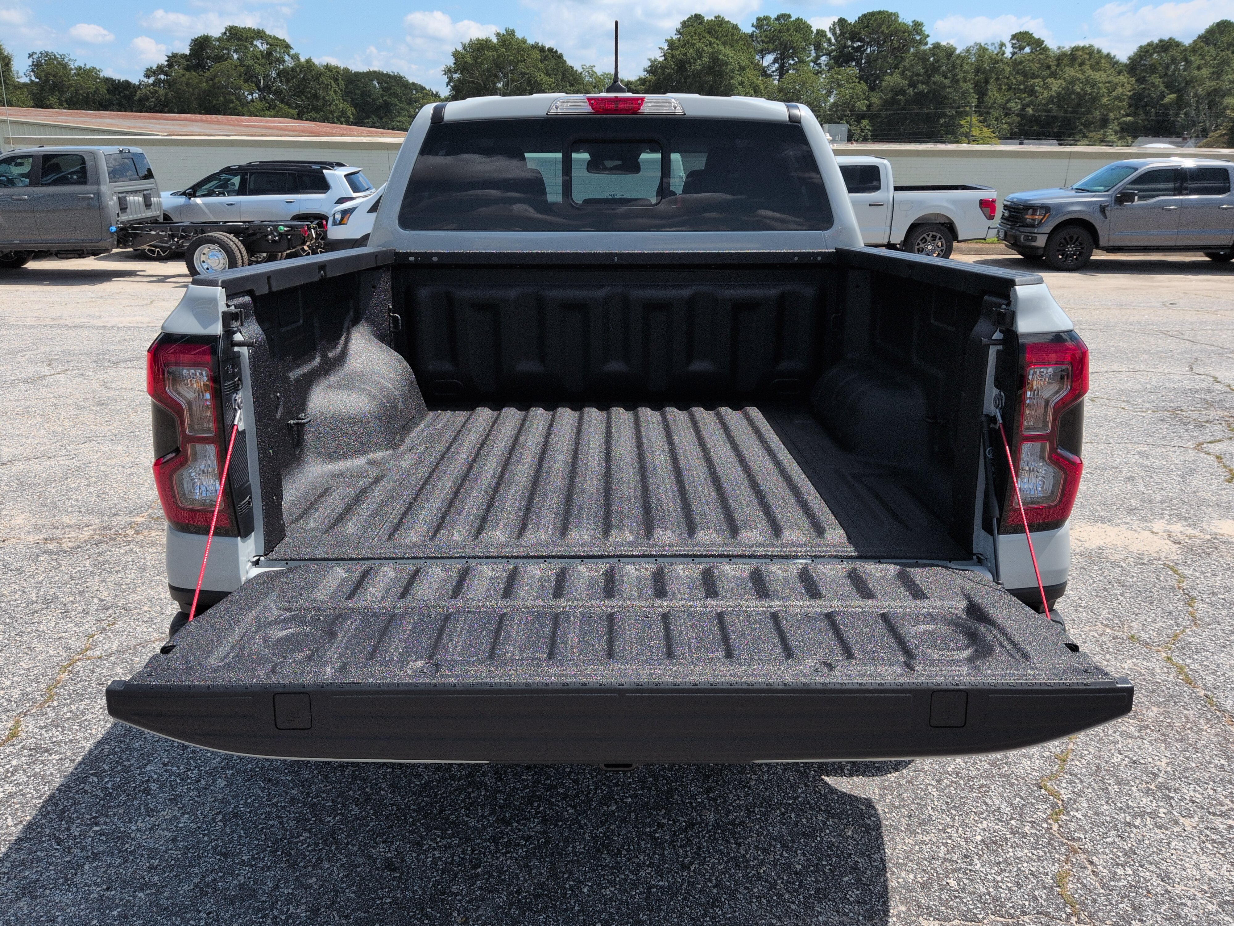 New 2026 Ford Ranger Lariat w/ FX4 Off-Road Package AWD/4WD image 11