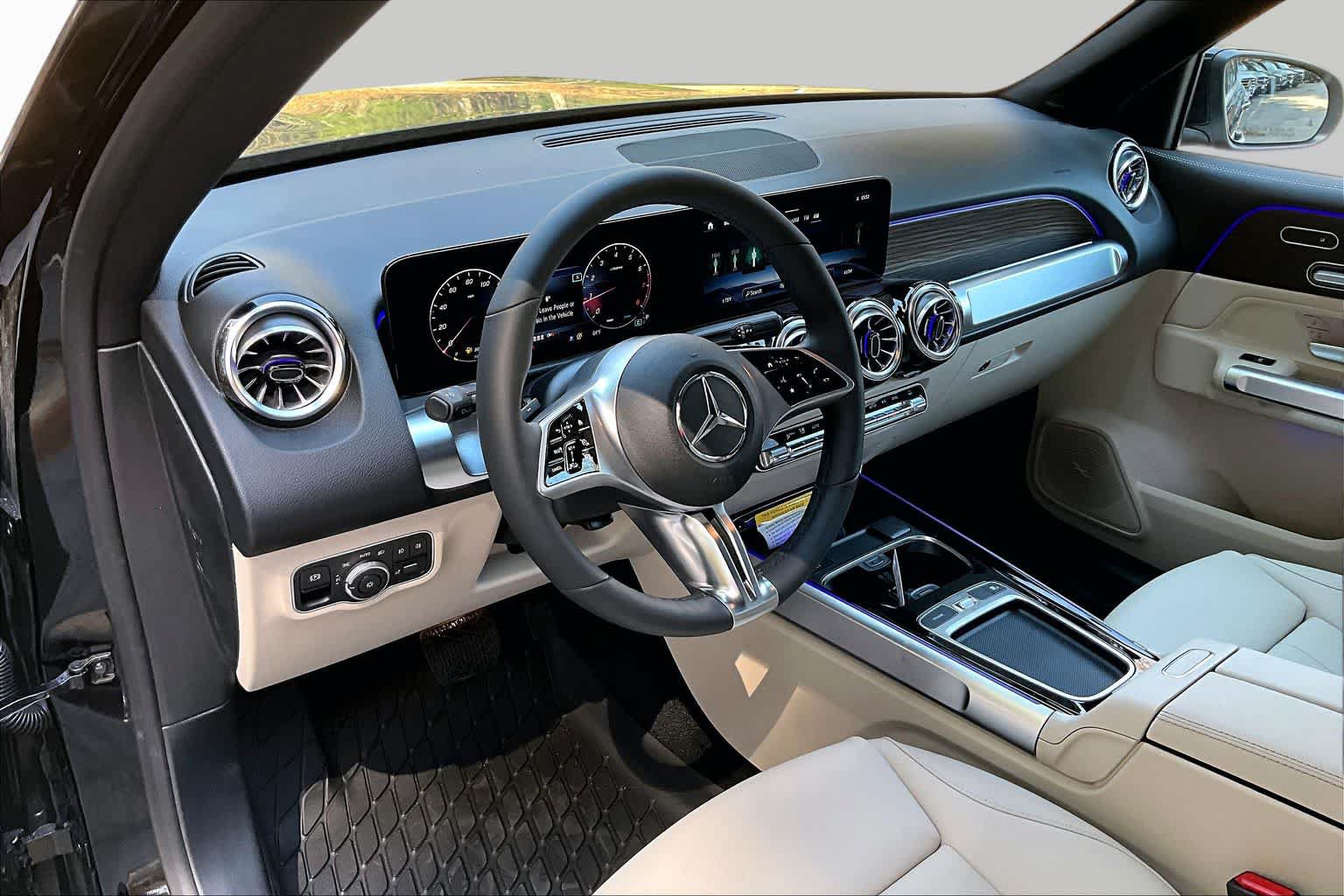 New 2026 Mercedes-Benz GLB 250 4MATIC image 10