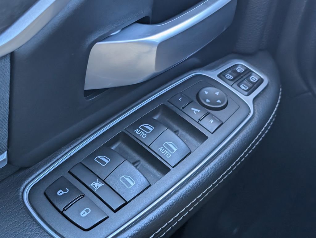 Used 2024 RAM 2500 Big Horn w/ Bed Utility Group image 12