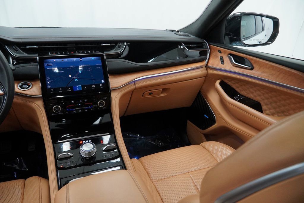 Certified 2024 Jeep Grand Cherokee L Summit image 32