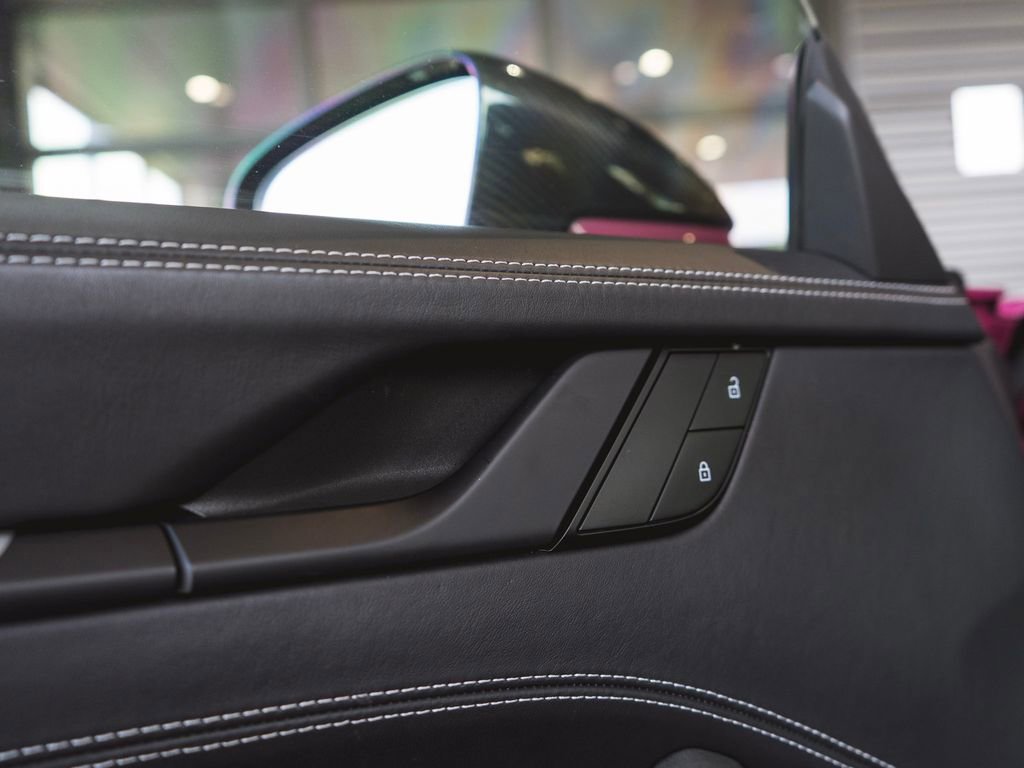 Used 2024 Porsche 911 GT3 image 31