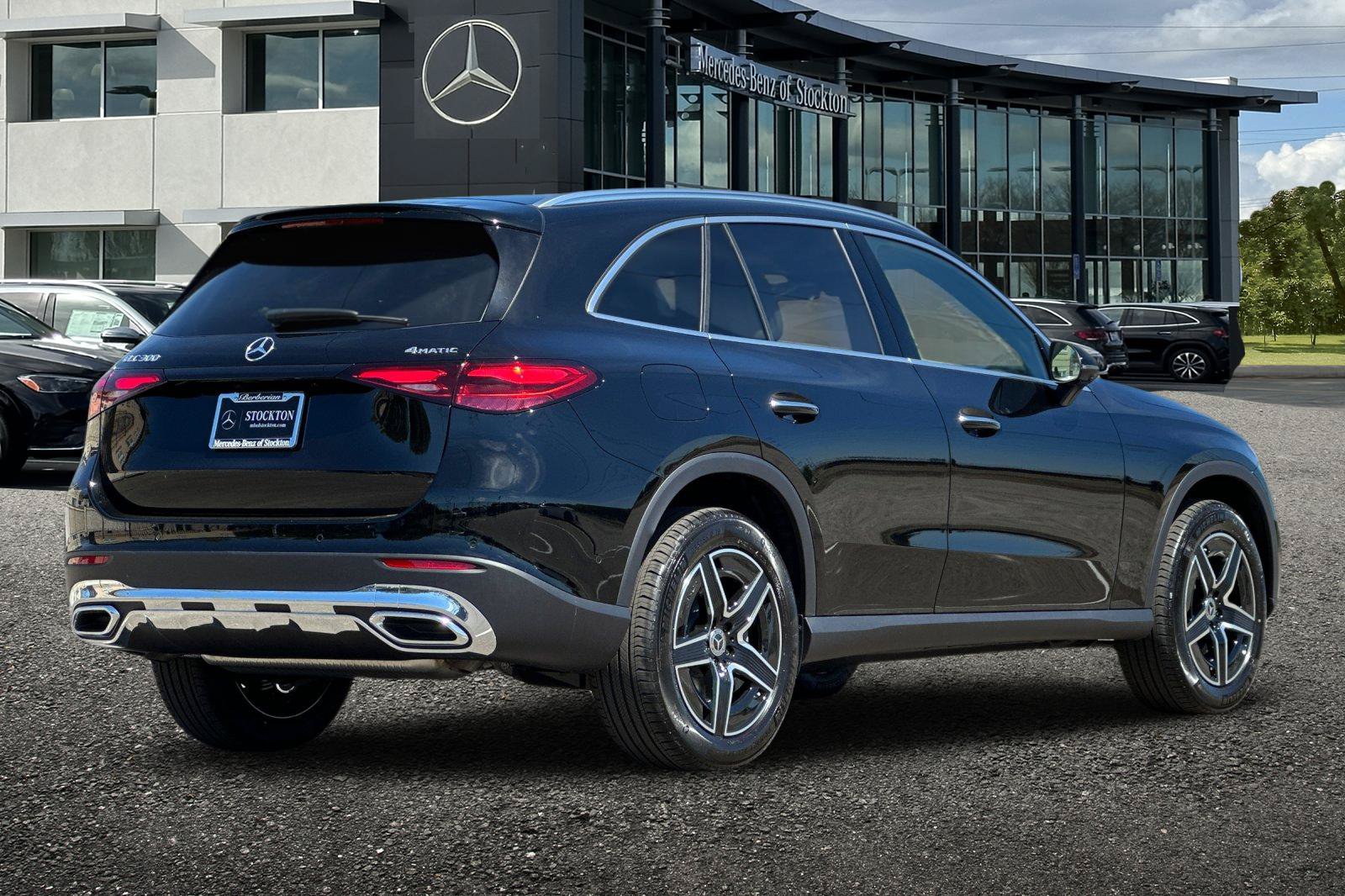 New 2026 Mercedes-Benz GLC 300 4MATIC image 4
