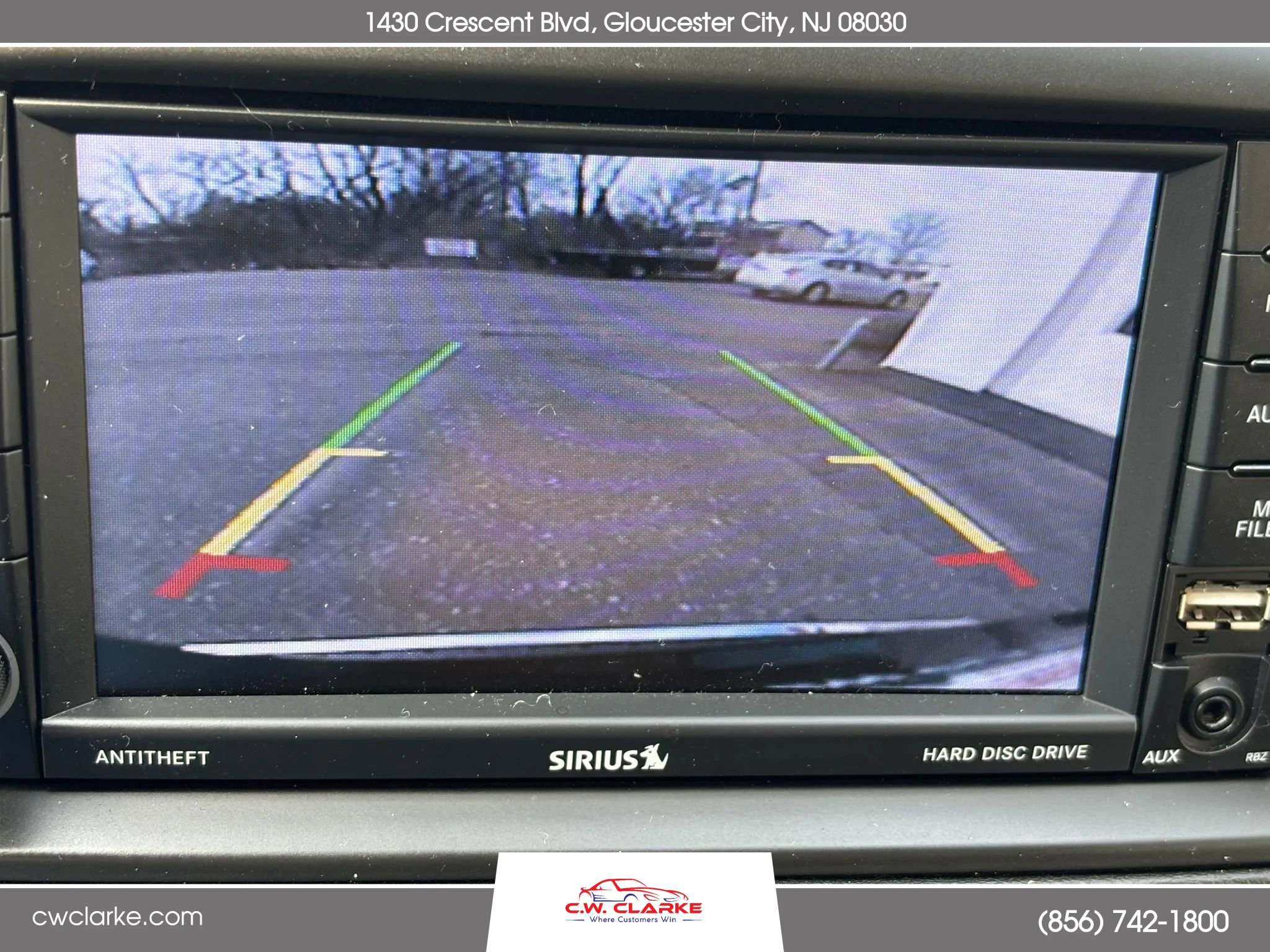 Used 2018 Dodge Grand Caravan SE w/ UConnect Hands-Free Group image 19