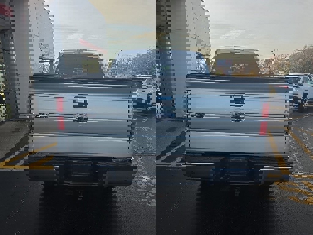 Used 2013 Ford F150 XLT w/ Luxury Equipment Group image 4