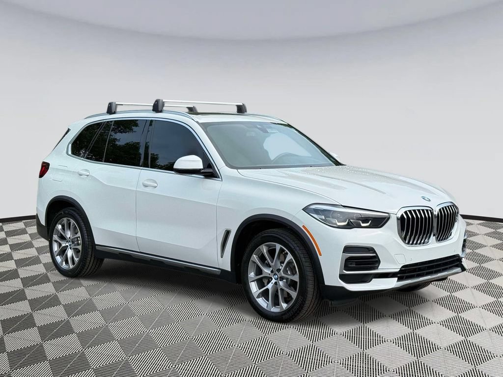 Used 2023 BMW X5 xDrive40i w/ Premium Package AWD/4WD image 1