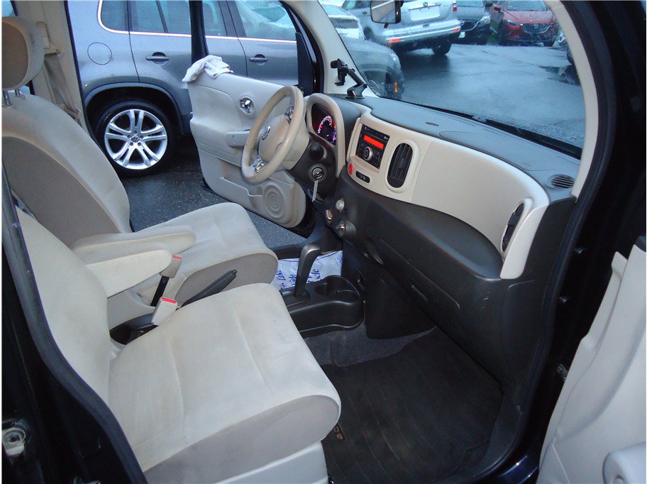 Used 2014 Nissan Cube 1.8 S w/ Interior Designer Package FWD image 16