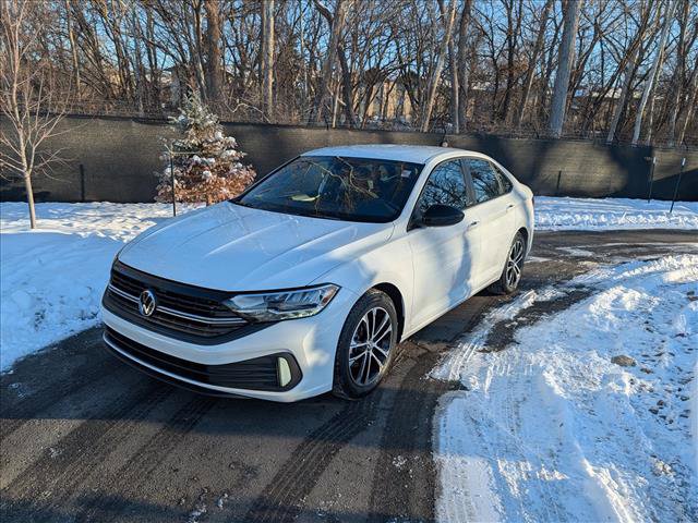 Certified 2023 Volkswagen Jetta Sport image 1