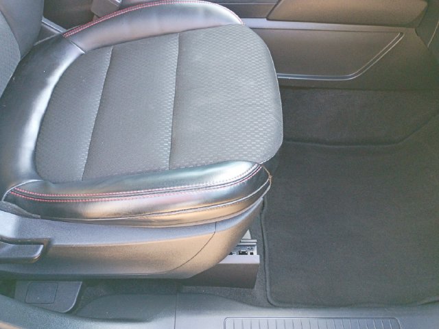 Used 2025 Ford Escape ST-Line Select AWD/4WD image 49