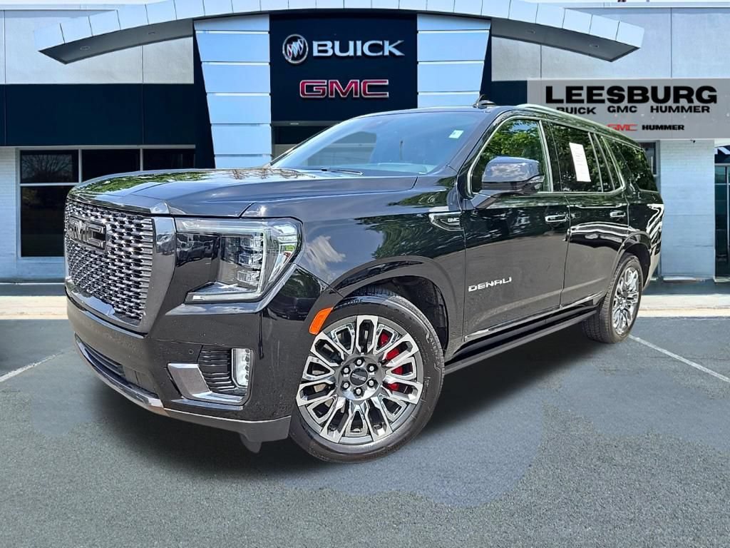 Used 2023 GMC Yukon Denali Ultimate w/ LPO, Floor Liner Package AWD/4WD image 3