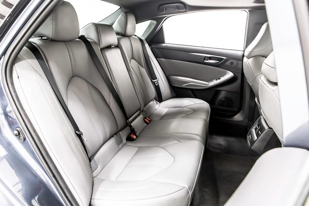 Used 2021 Toyota Avalon XLE w/ Moonroof Package FWD image 36