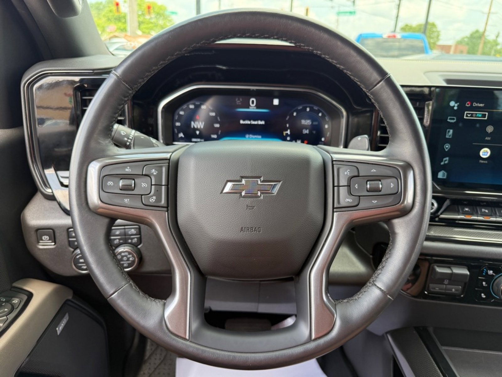 Used 2023 Chevrolet Silverado 1500 ZR2 image 20