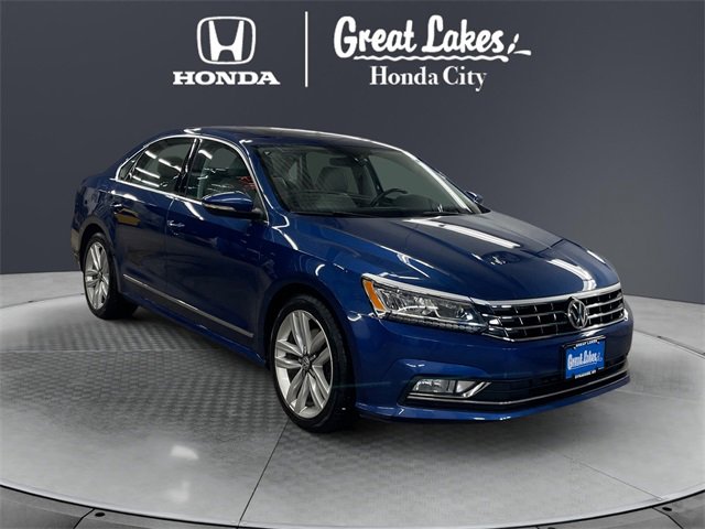 Used 2017 Volkswagen Passat 1.8T SE