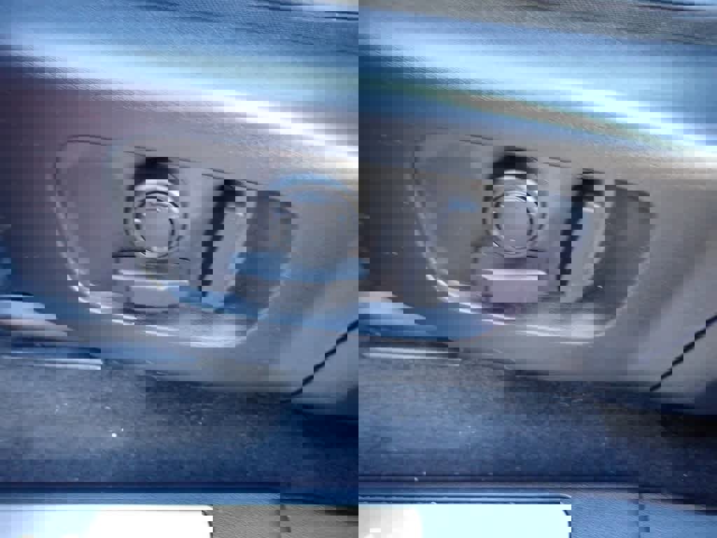 Used 2023 Land Rover Discovery Sport SE R-Dynamic image 18