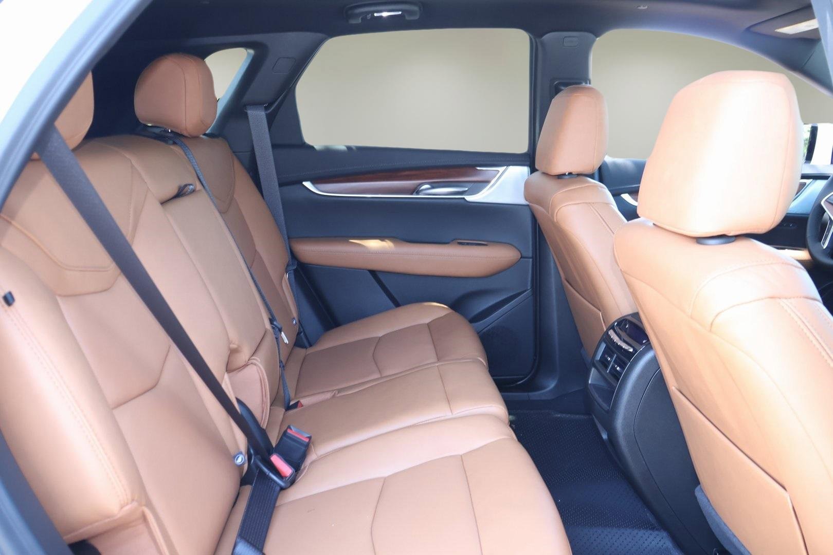 New 2025 Cadillac XT5 Premium Luxury w/ Technology Package image 17