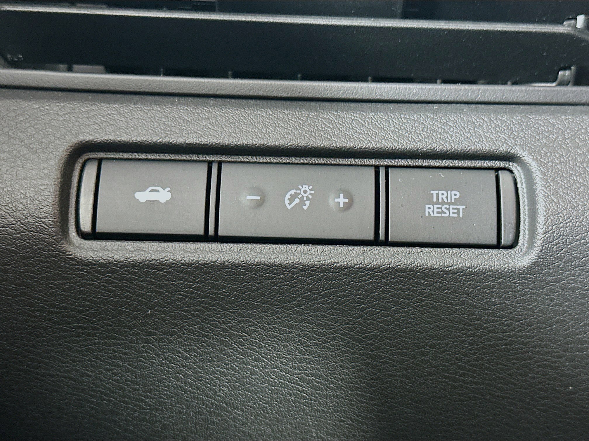 Used 2025 Nissan Altima 2.5 SV image 17