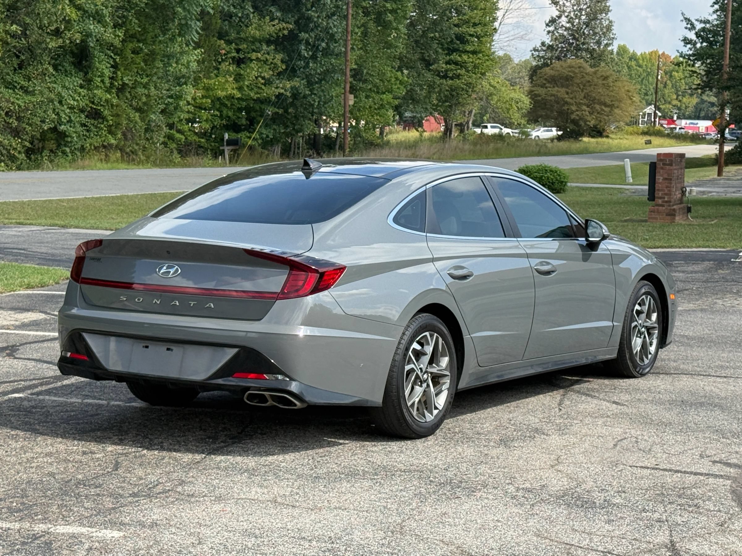 Used 2022 Hyundai Sonata SEL w/ Convenience Package FWD image 4