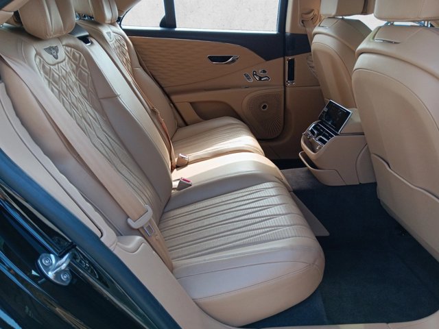 Used 2020 Bentley Flying Spur W12 AWD/4WD image 18