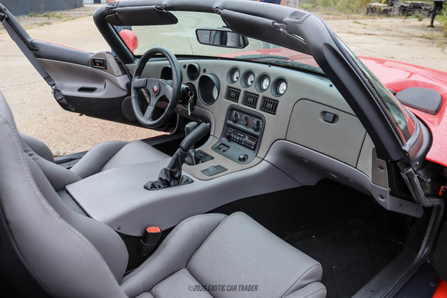 Used 1994 Dodge Viper RT/10 RWD image 43
