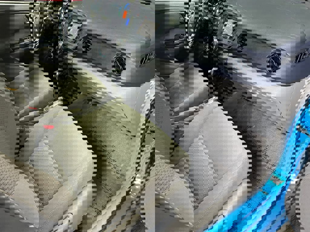 Used 2010 Honda Insight EX image 25