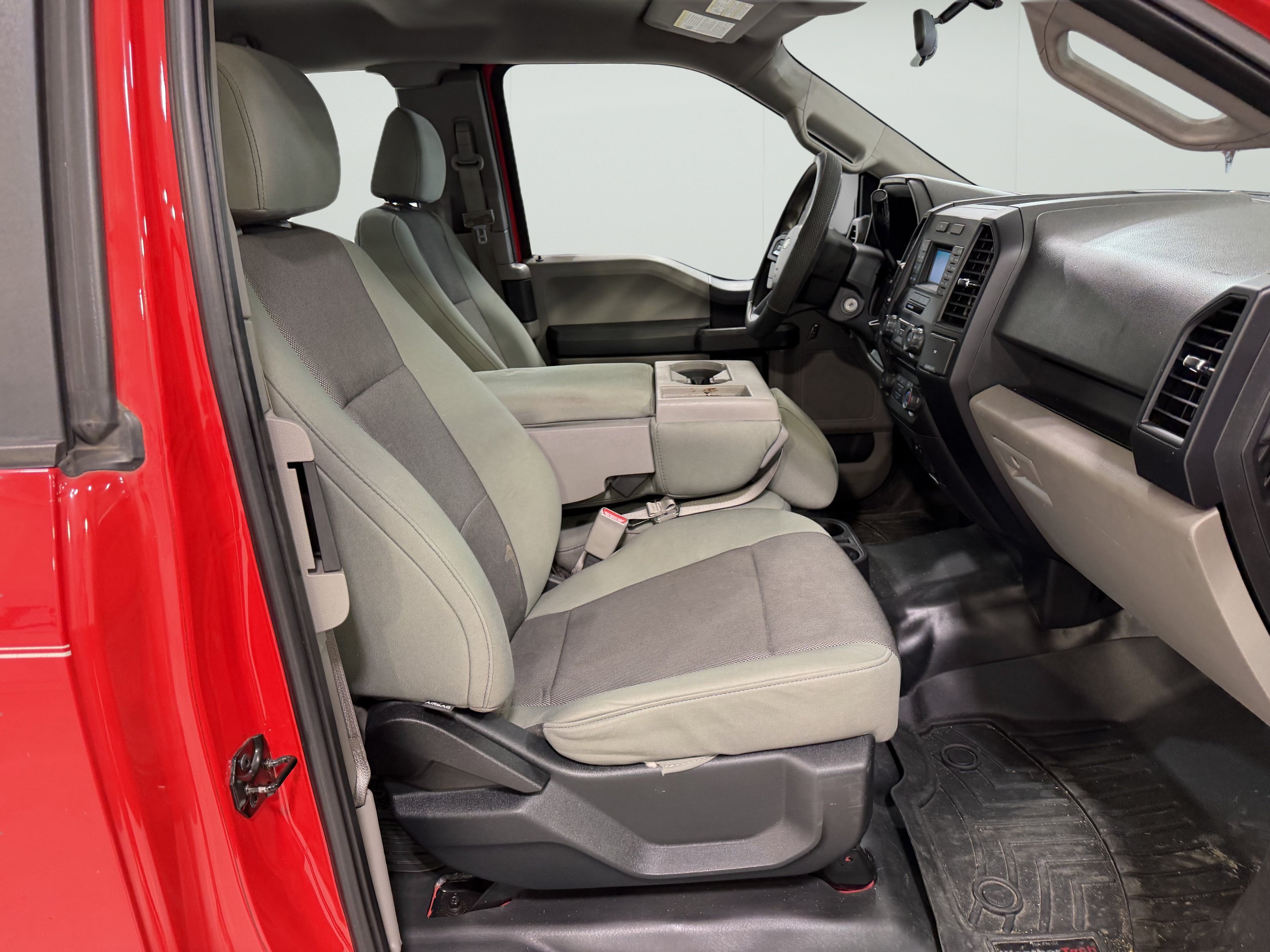 Used 2015 Ford F150 XL w/ Equipment Group 101A Mid RWD image 11