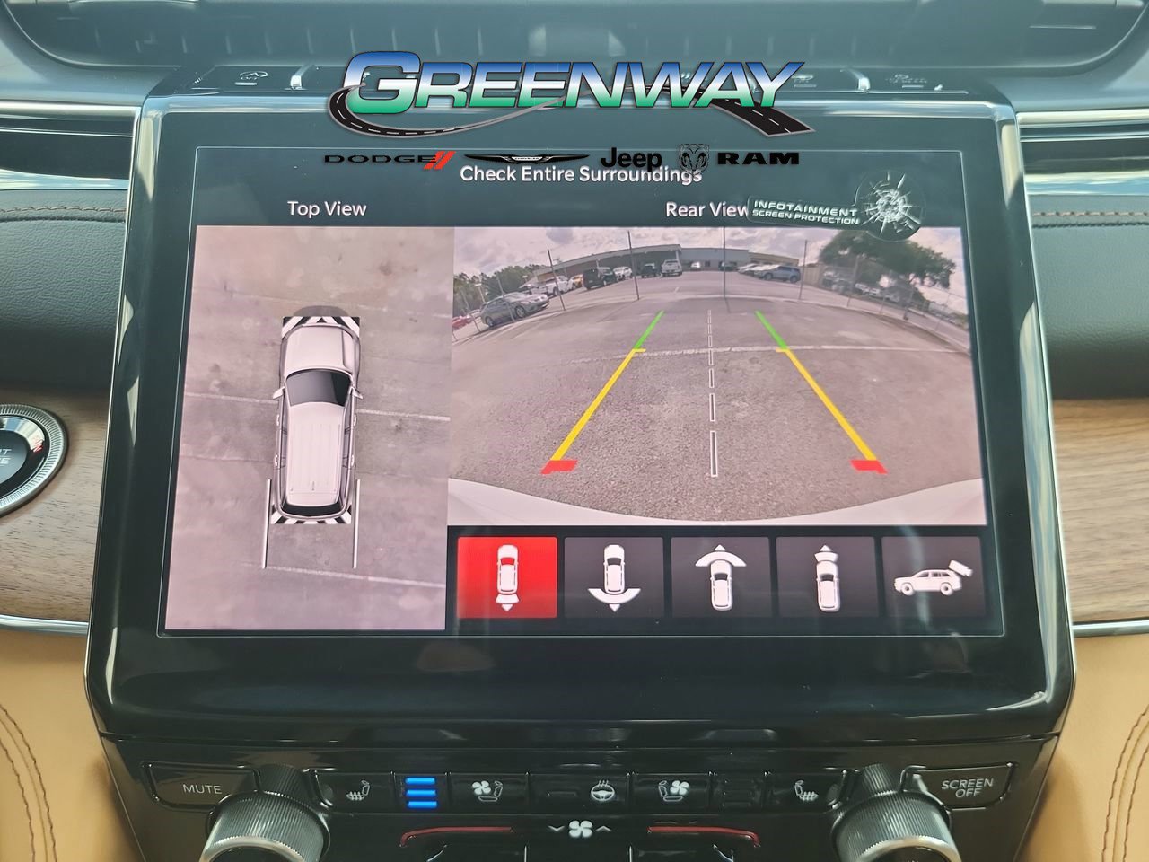 Used 2025 Jeep Grand Cherokee Summit image 23