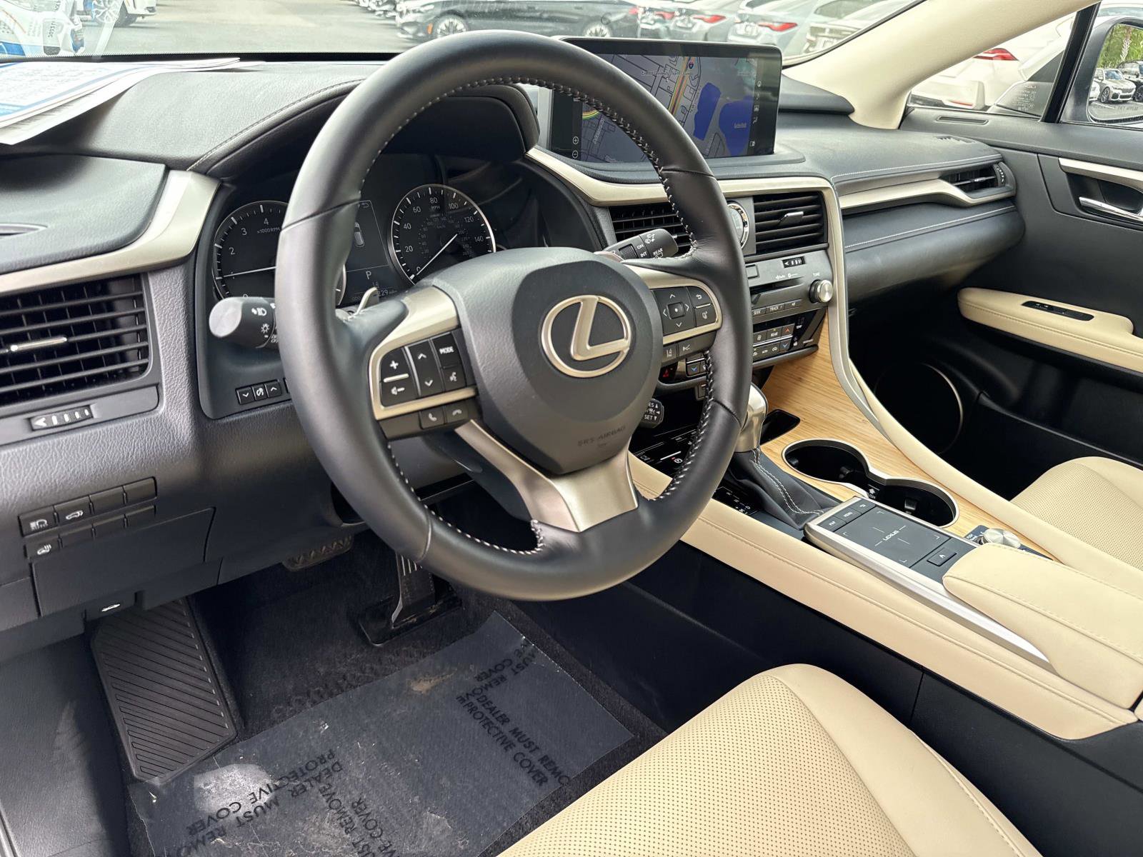 Used 2022 Lexus RX 350L Premium w/ Premium Package AWD/4WD image 24