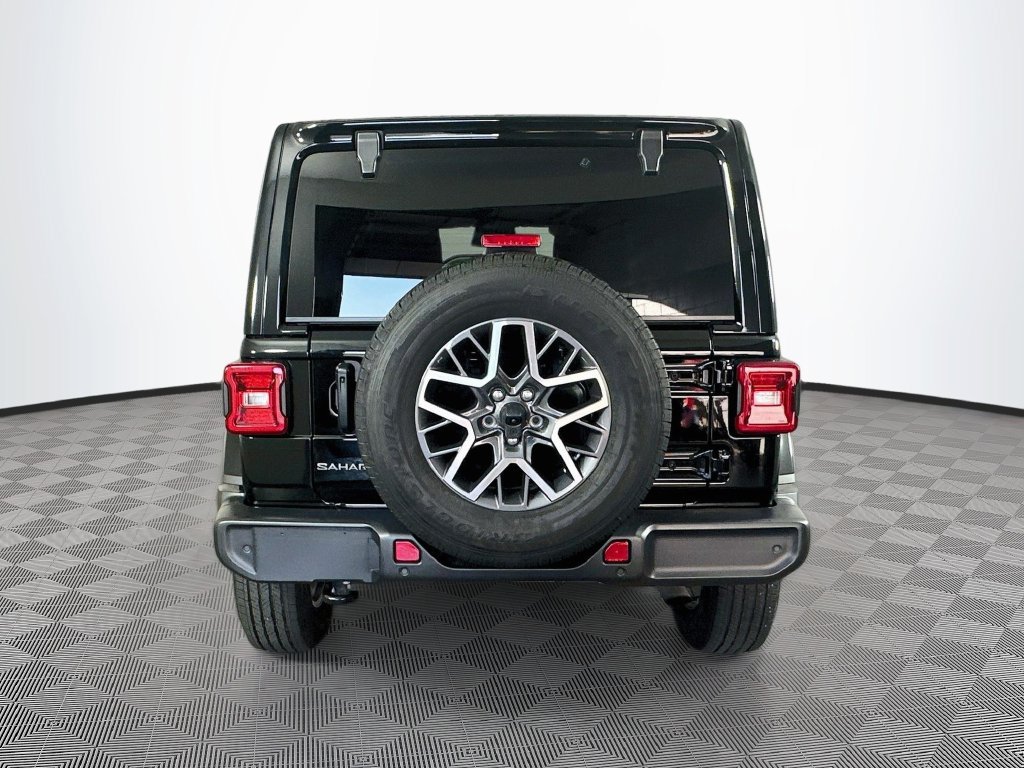 Certified 2025 Jeep Wrangler Unlimited Sahara AWD/4WD image 10
