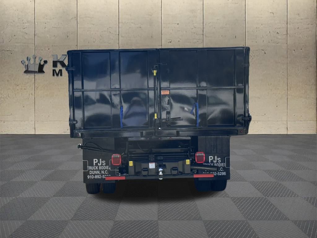 New 2025 Ford F550 4x4 Crew Cab image 7